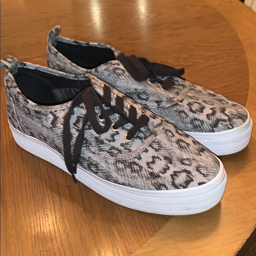 Divided By H&M Animal Print Sneakers Gray Black 9.5